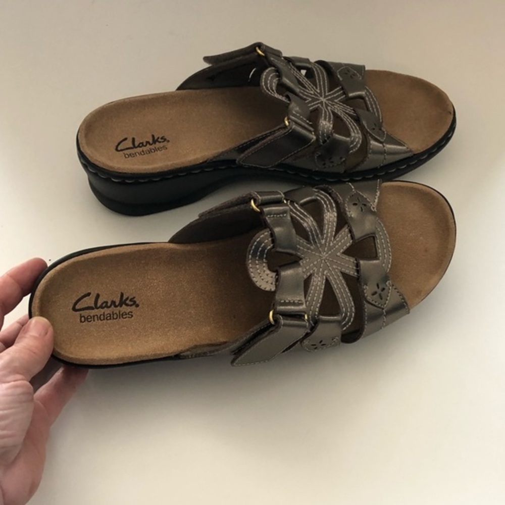 Clarks Bendables Shoes Sandal’s Women’s Size 10M Brown Slip‎ On Open Toe - Picture 8 of 8